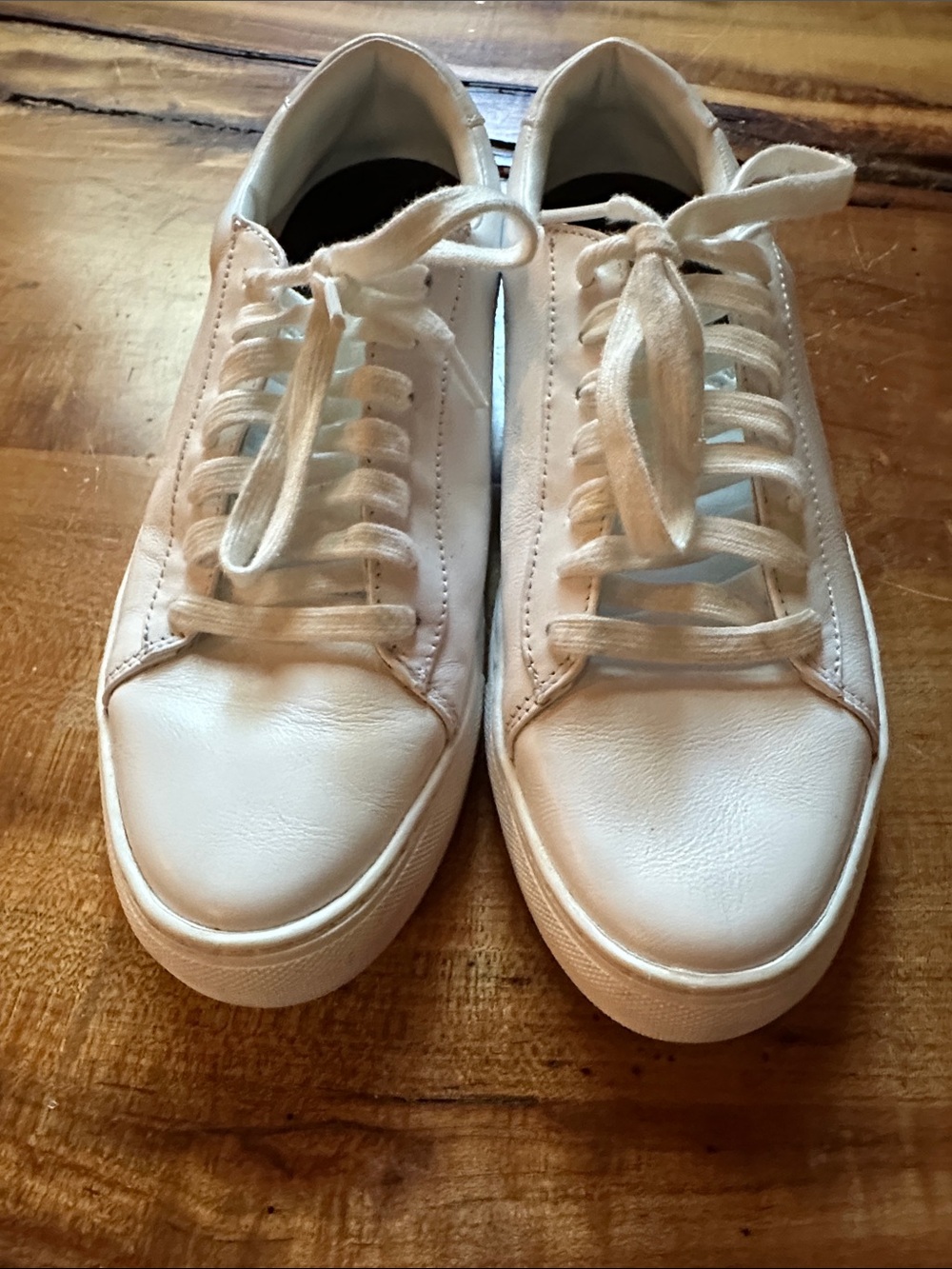 Skechers Men’s White Low-Top Lace-Up Sneakers